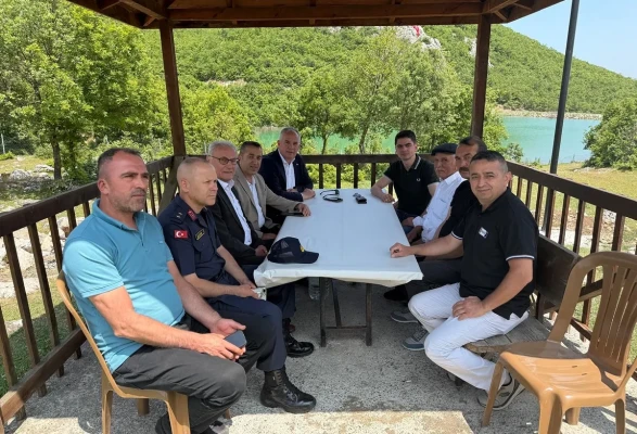 Gürsü’de Şenlik Coşkusu! Başkan Özalp Vatandaşlarla Buluştu