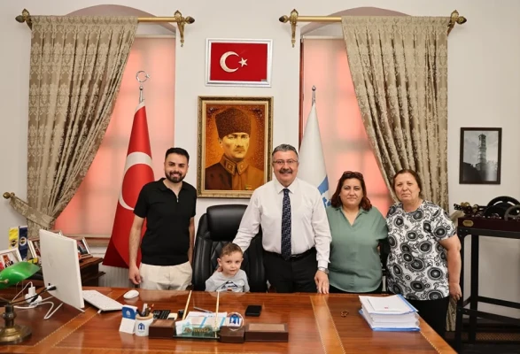 Başkan Alp Kargı, Belediyede Konuklarını Ağırlamaya Devam Ediyor
