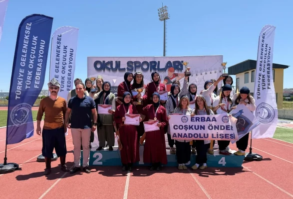 Geleneksel Türk Okçuluğu’nda Gümüşhacıköy Rüzgarı: Türkiye Şampiyonası’ndan Gururla Döndüler!