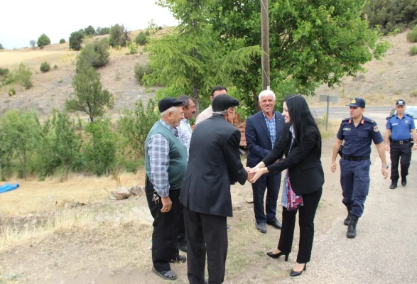 Kaymakam Büşra Erdoğan Tepeköy’de Vatandaşlarla Buluştu