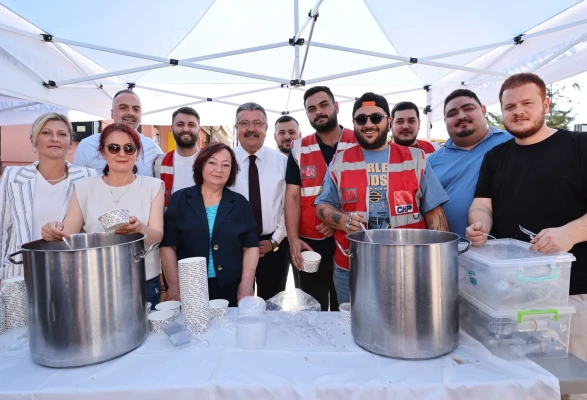 CHP’den Merzifon’da Aşure İkramı