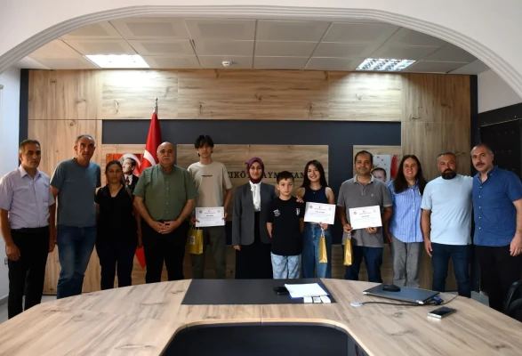 Gümüşhacıköy’de LGS şampiyonları ödüllendirildi