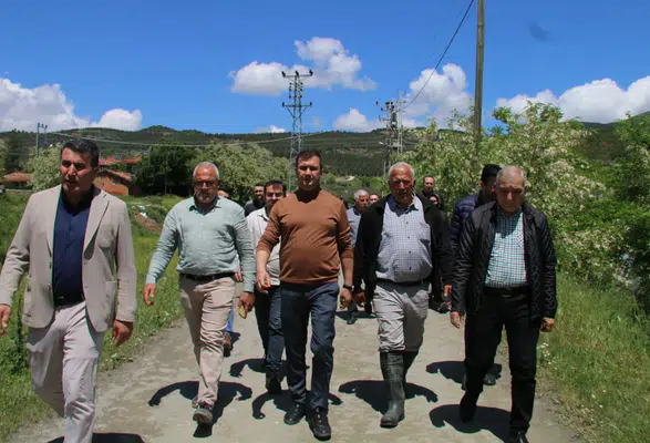 AK Parti Amasya Heyeti Sel Bölgesinde Sahaya İndi