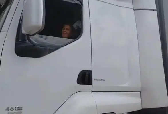 Kadın Tır Şoför Çorum’a Hayran Kaldı