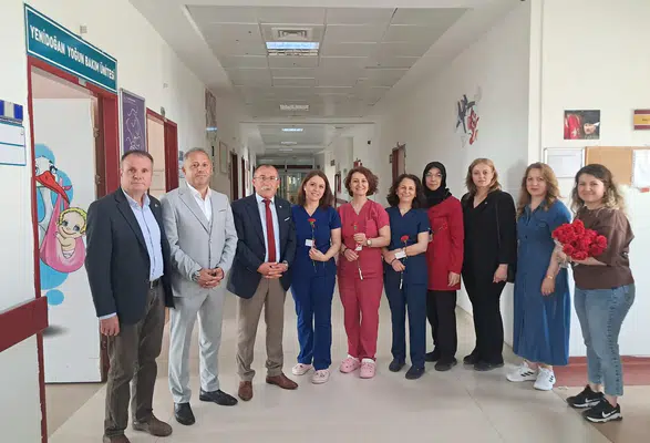 CHP Merzifon Teşkilatı’ndan Hemşirelere Ziyaret