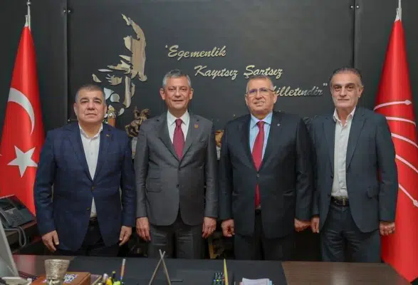 Topal: Bir Adım Geri Adım Atmadan İktidara Yürüyoruz!
