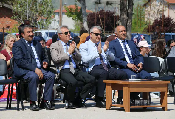 Amasya’da “Maarifin Kalbinde Çocuk Şenliği” Coşkusu