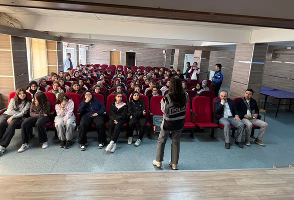 Amasya Polisi Okullarda Alarmda