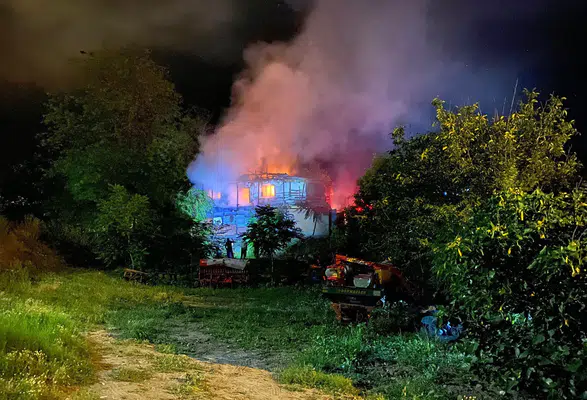 Göynücek'te Ev Yangını: Büyük Tehlike Atlatıldı!