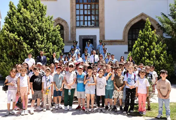 Komşu İlçelerin Minik Elçileri Merzifon’da