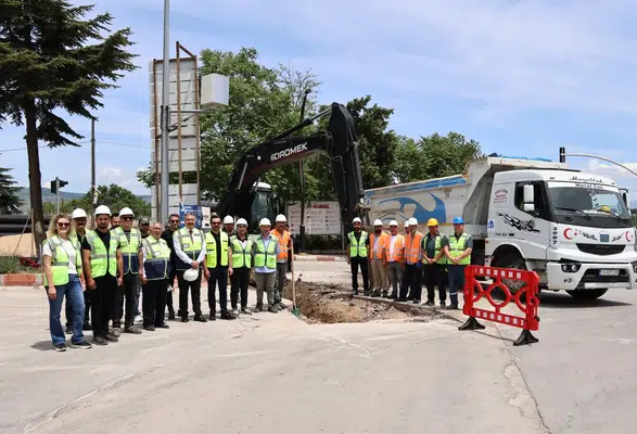 Cumhuriyet Caddesi’nde İlk Kazma Vuruldu