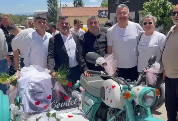 Amasya'da Düğünde Motosikletli Konvoy