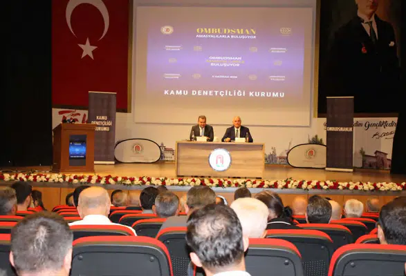 Kamu Başdenetçisi Mehmet Akarca, Amasyalılarla Buluştu