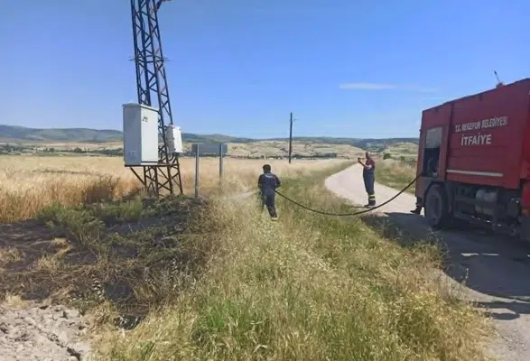 Merzifon’da Trafo Yangını Paniği! Ekipler Felaketi Önledi