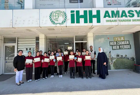 Amasya'da Minik Yüreklerden Büyük Destek