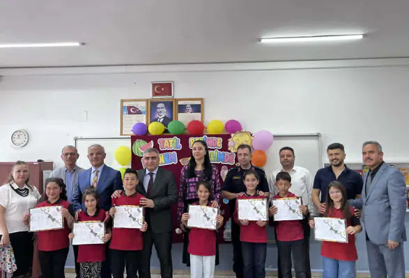 Son Zil Çaldı, Merzifon'da 12 Bin 762 Öğrenci Yaz Tatiline Merhaba Dedi