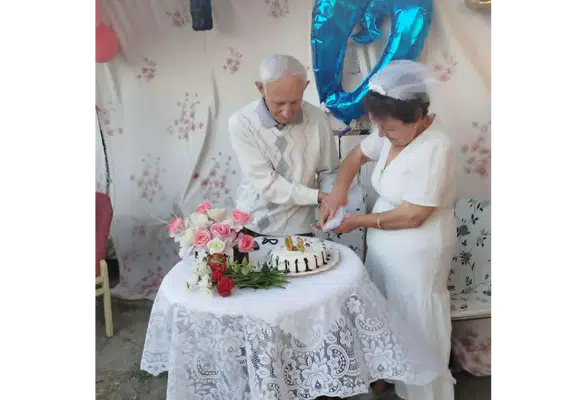 Yarım Asırlık Aşk! Hasan ve Gülşen Yıldız Çifti 50. Evlilik Yıl Dönümünü Kutladı