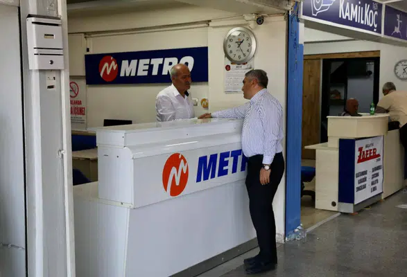 Merzifon Kaymakamı Karaaslan Esnafın Kapısını Tek Tek Çaldı