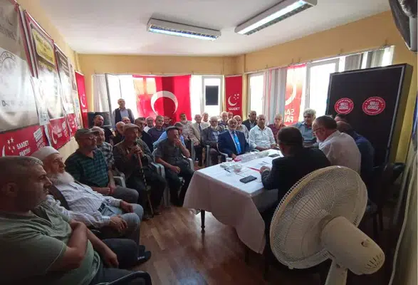 Saadet Partisi Merzifon'da Güven Tazeledi! Salih Sarıkaya 3. Kez İlçe Başkanı Seçildi