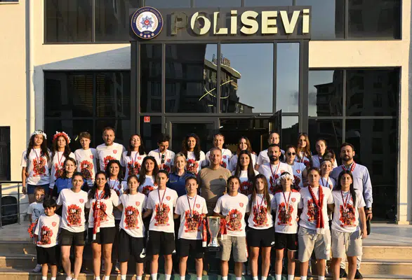 Amasya Emniyeti Şampiyonları Ağırladı