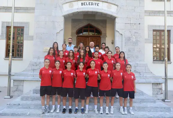 Amasis Kadın FK'dan Başkan Sevindi'ye Ziyaret