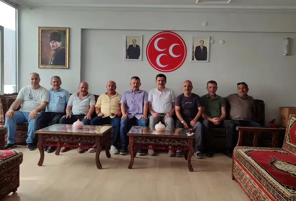 Taş Medreseli İbrahim Ovalı’dan MHP Merzifon’a Hayırlı Olsun Ziyareti