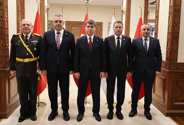 Vali Önder Bakan, 30 Ağustos Zafer Bayramı Tebriklerini Kabul Etti