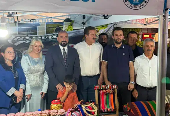 Vekil İpek Festival Coşkusuna Ortak Oldu