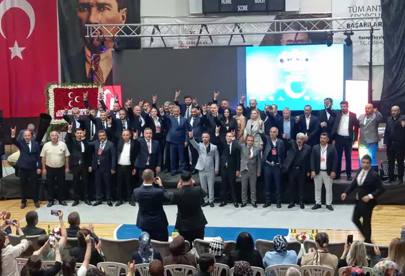 MHP Amasya’da Sandıktan Sakızcı Çıktı