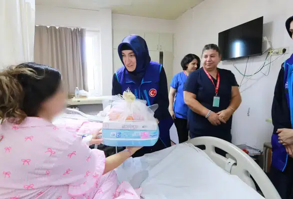 Amasya’da Yeni Doğanlara “Hoş Geldin Bebek” Hediyesi