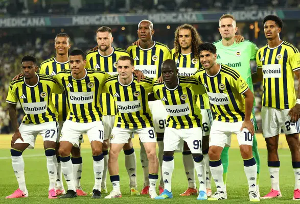 Fenerbahçe Tur Kapısını Araladı