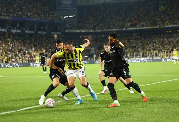 Fenerbahçe Evinde Konyaspor'u 4-2 Mağlup Etti!
