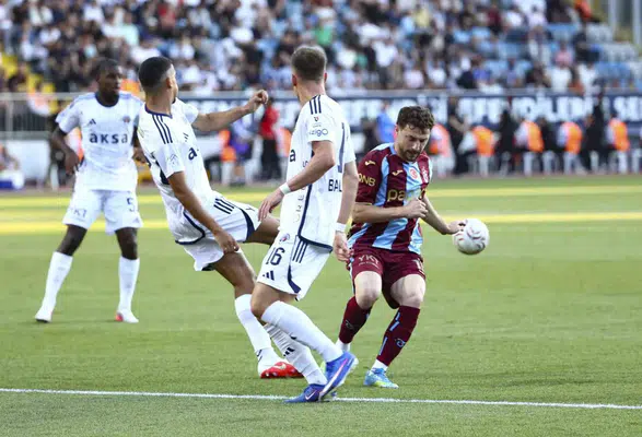 Salah'lı Trabzonspor, Deplasmanda Kasımpaşa'ya Takıldı!