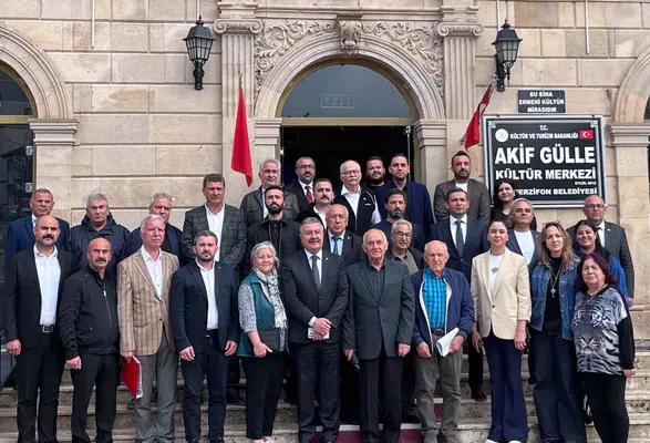 Alp Kargı Yeniden Başkan
