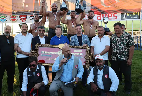 Suluova’nın Başpehlivanı Orhan Okulu!