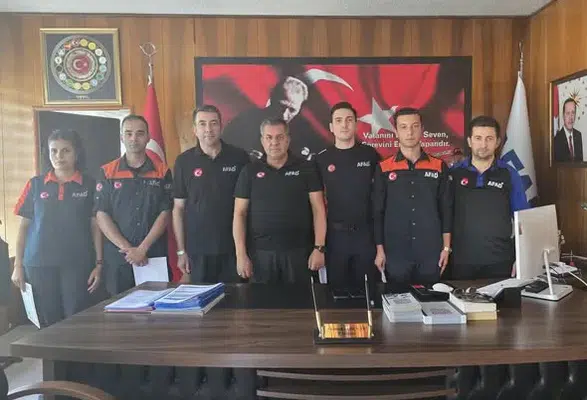 AFAD Amasya’da Özverili Personele Başarı Belgesi