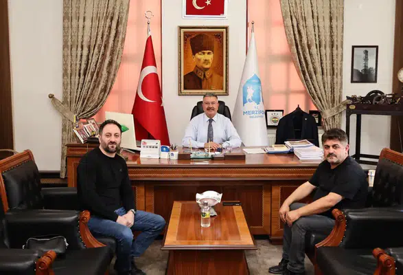 Başkan Kargı’nın Makamında Ziyaretçi Yoğunluğu