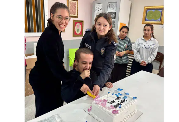 Amasya Emniyetinden Öğrencilere Sürpriz!