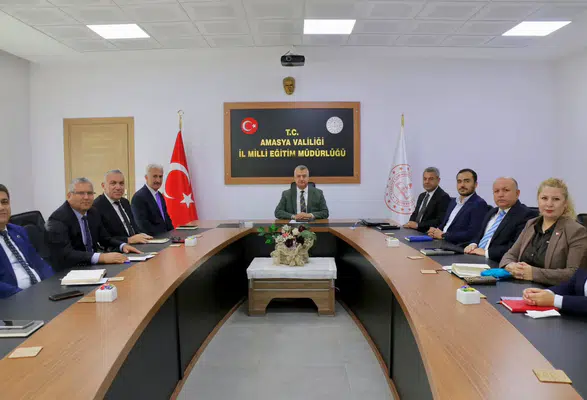 Amasya’da Haftalık Eğitim Değerlendirme Toplantısı Yapıldı