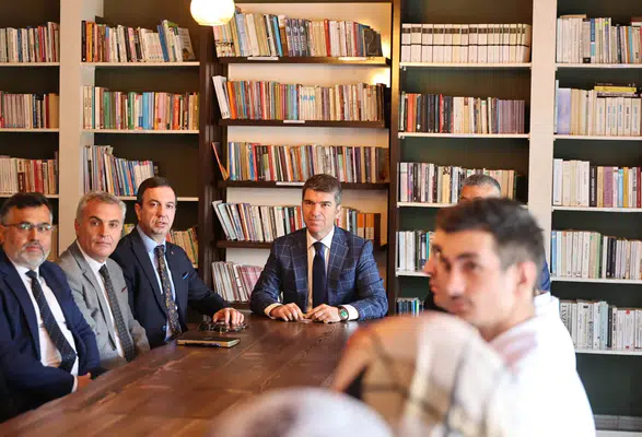 Vali Bakan Suluovalı Gençlerle Buluştu!