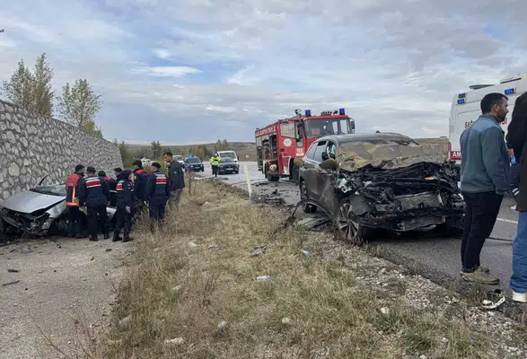 Otomobil ile cip çarpıştı: 4 ölü, 2 yaralı