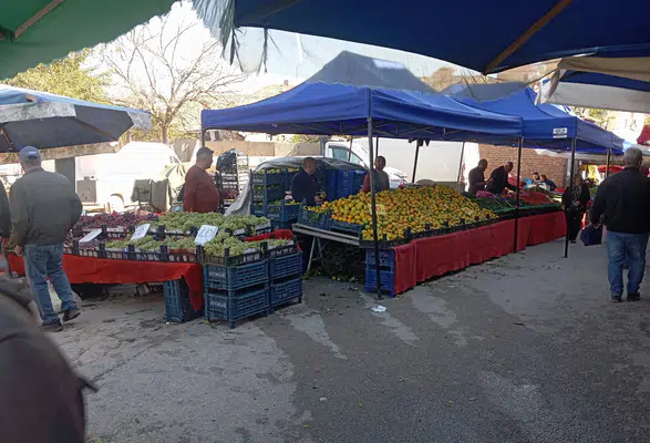 Merzifon Pazarı’nda Hareketli Gün! İşte Tezgahlardaki Son Fiyatlar