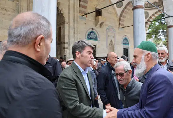 Amasya Valisi Önder Bakan Vatandaşlarla Omuz Omuza