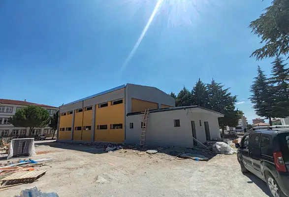 Amasya’da Üç Okula Spor Salonu Yapılıyor