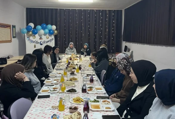 Merzifon’da Gençler İftarda Buluştu