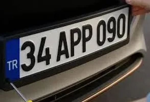 APP Plakalara Yeni Düzenleme: Uygunsuz Plaka Ücretsiz Değiştirilecek