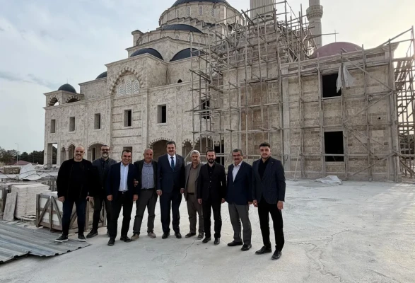 Vekil İpek Suluova’da Sahada