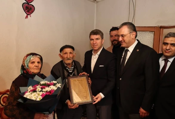 68 Yıllık Evliliğe Vali Ziyareti: Esen Çifti Aile Yılı’na Damga Vurdu