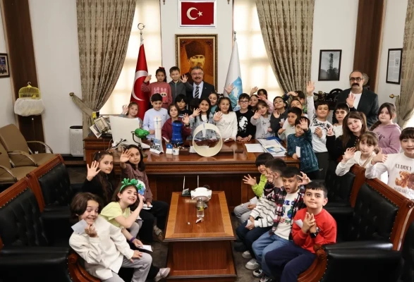 Merzifon Belediyesi’nde Çocuk Zirvesi