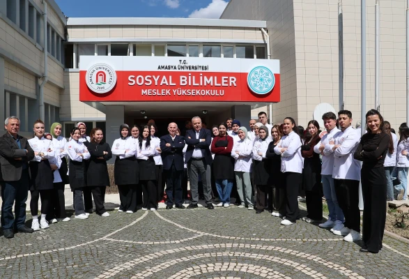 Amasya’da Rektör Mutfağa Girdi!